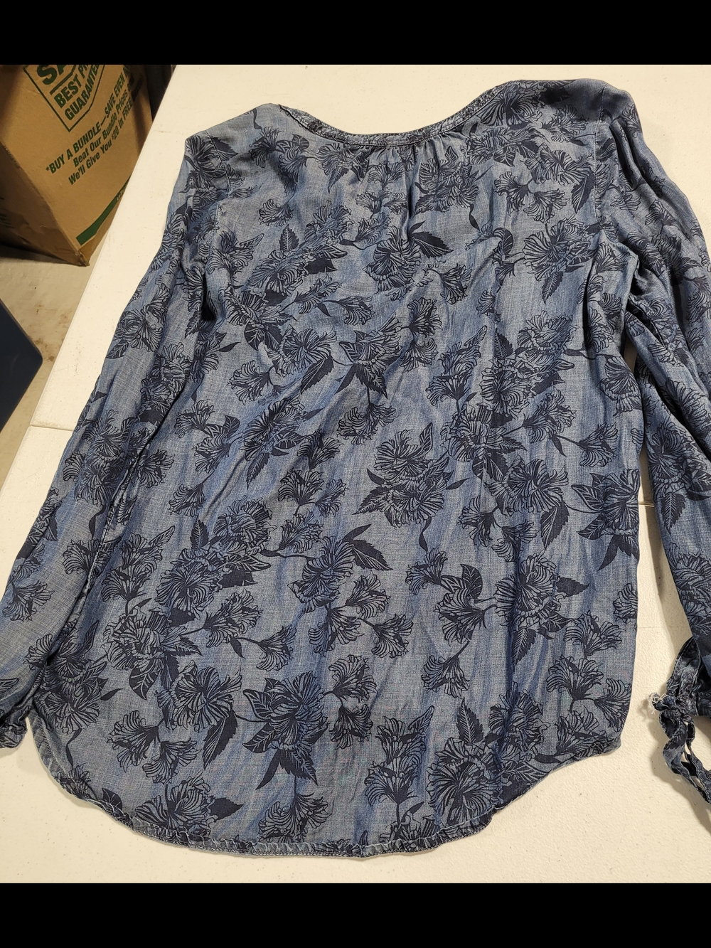 Liz Claiborne Blue Floral Button Henley - Picture 3 of 3